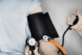 كيف نخفّض مستوى ضغط الدم من دون أدوية؟