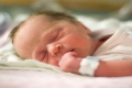 صورة - ولادة طفلة ببطن &amp;amp;apos;شفاف&amp;amp;apos; ,يمكن مشاهدة ما بداخل بطنها