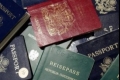 لماذا جوازات السفر بأربعة الوان فقط؟