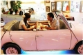 لعشاق السيارات: مطعم تايواني يقدم وجباته داخل سيارات كلاسيكية حقيقية عوضا عن الطاولات (صور + ...