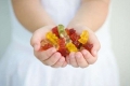 اضرار محتملة فيتامين للاطفال على شكل حلوى