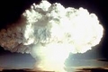 لماذا تشكِّل القنابل النووية غيوماً أشبه بفطر عيش الغراب عند انفجارها؟