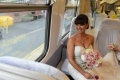 عروس تذهب لحفل زفافها بالقطار !