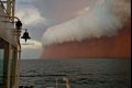 كأنه تسونامي.. شاهد بالفيديو والصور عاصفة رملية رهيبة على استراليا