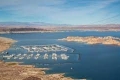 جفاف بحيرة أمريكية يكشف مفاجأة مدفونة منذ عقود! والشرطة تحذر من “اكتشافات صادمة”