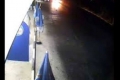 شاهد بالفيديو : سرقة سيارة من امام سوبر ماركت في رام الله