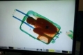 بالفيديو.. كيف حاولت امرأة مغربية تهريب طفل في حقيبة إلى أوروبا؟