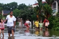 ماليزيا: إجلاء نحو 100 ألف شخص جراء أسوأ فيضانات منذ عقود