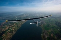 أول طائرة صديقة للبيئة تعمل بالطاقة الشمسية