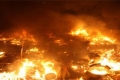 امريكا-حرائق الغابات تدمر المنازل وتقطع الطرق الرئيسية