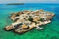 بالفيديو والصور.. أكثر جزيرة ازدحاماً بالسكان في العالم