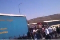 بالفيديو :حادث سير مروع على طريق نابلس.. السائق محاصر ولا يستطيع احد انقاذه.