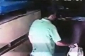 شاهد بالفيديو : سرقة مكتب في رام الله