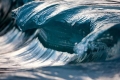 لمصور مفتون بالماء ... أمواج المحيطات تتجمد في الهواء كمنحوتات