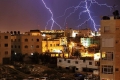 العواصف الرعدية ترسم لوحات جميلة في سماء فلسطين الليلة الماضية