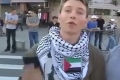شاهد الحدث(فيديو): يهودي الأمريكي يدافع عن فلسطين. لن تصدق ما حدث له