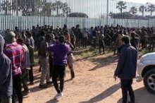 مقتل 18 مهاجراً وإصابة العشرات باقتحام جماعي للحدود بين إسبانيا ...