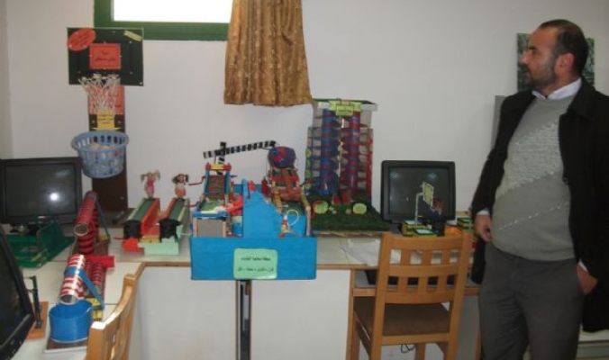 أيمن عبد ربه يُصمم 30 لعبة خضراء للأطفال