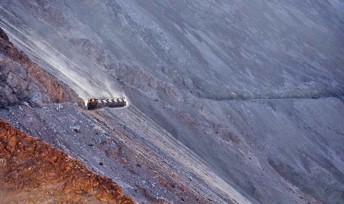 بالصور: قطار جبال الأنديز الأكثر إثارة.. الطريق إلى مناجم النحاس في تشيلي