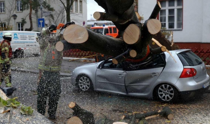 العاصفة هيرورات تضرب وسط أوروبا وقتلى وفوضى وإنقطاع للكهرباء عن مئات الاف المنازل