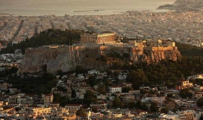 رعب في شوارع أثينا بعد زلزال قوي