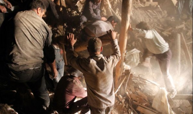 زلزالا أذربيجان الإيرانية يبتلعان 110 قرى والقتلى والمفقودين في ازدياد... شاهد الصور