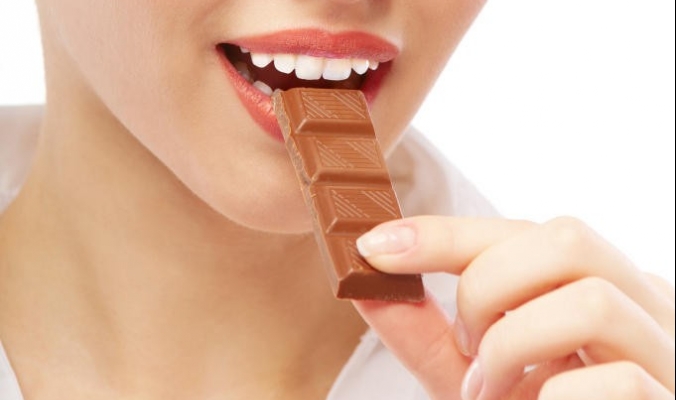 هل تسبب الشوكولاتة حبوبًا في الوجه ؟