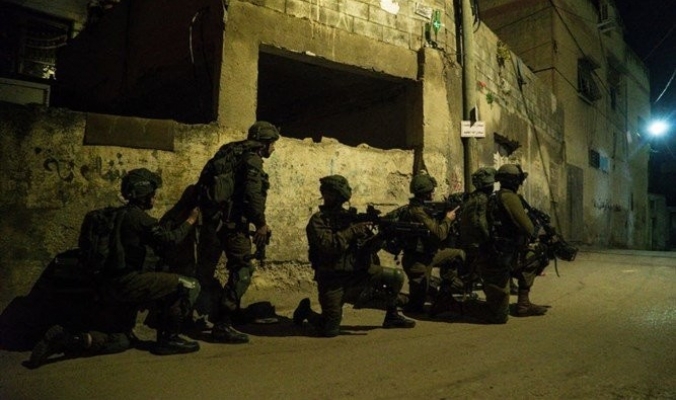 جيش الاحتلال يعلن محاصرة منفذ عملية سلفيت في منزل ببلدة عبوين