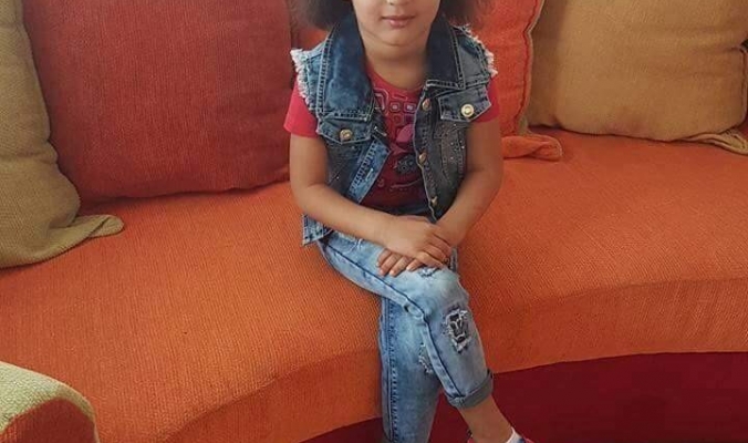 وفاة طفلة في الثالثة من عمرها في حادث سير بالخليل