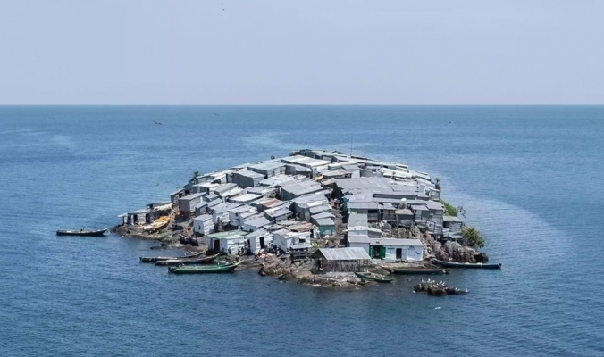 إليكم قصة الجزيرة الغنية التي يعيش عليها 131 نسمة والتي تسببت في اندلاع أصغر حرب!