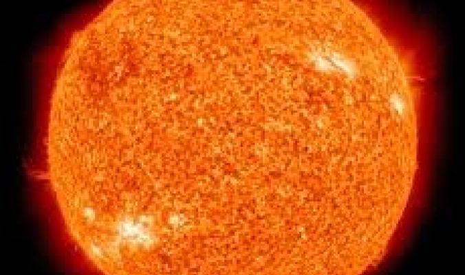 نجم يشبه الشمس التهم ١٥ كواكبا