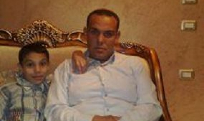 يرتدي بلوزة حمراء وبنطلون فسفوري... اختفاء آثار الفتى عدي أبو قويدر متذ 36 ساعة