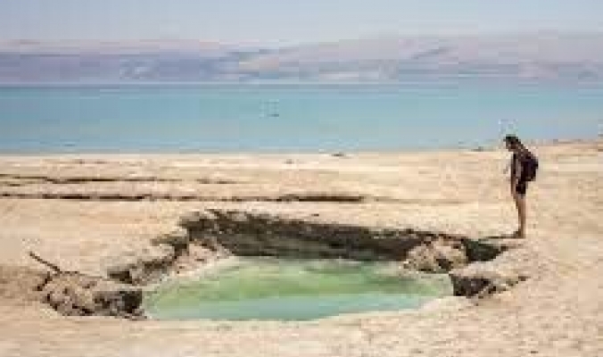 انحسار البحر الميت و&quot;دموع التماسيح&quot;.. مخاطرٌ بيئية وحلول مزعومة