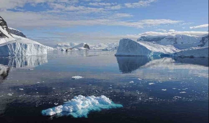 إعصار القطب الشمالي تسبب بتقلص حجم الجليد
