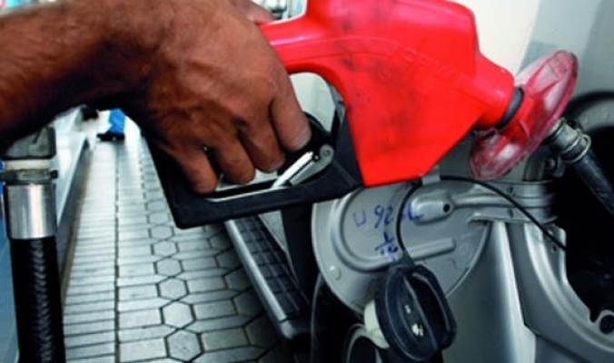 كيف يمكن تقليل استهلاك الوقود في السيارات؟