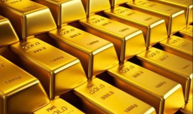 الذهب يصعد مدعوما بتراجع الدولار وتوقعات لتأجيل رفع الفائدة الأمريكية