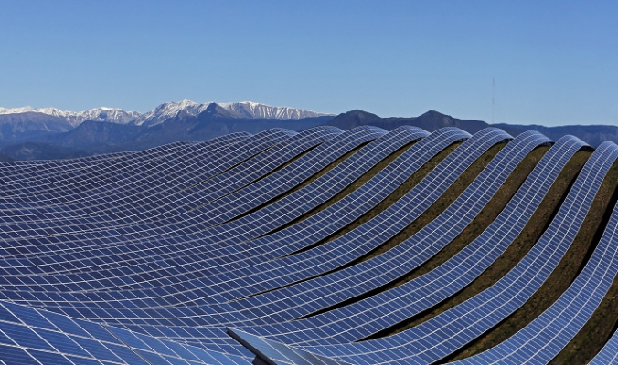 أين تقع أكبر مزارع الطاقة الشمسية في العالم؟