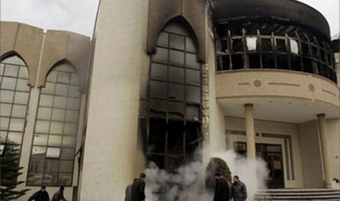 اسرائيل تقصف الجامعة الاسلامية في غزة