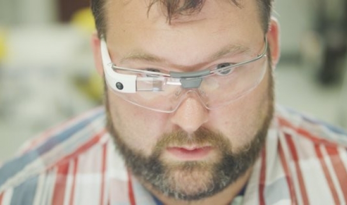 نظارة جوجل تعود إلى الأسواق مستهدفةً العاملين في القطاعات التجارية