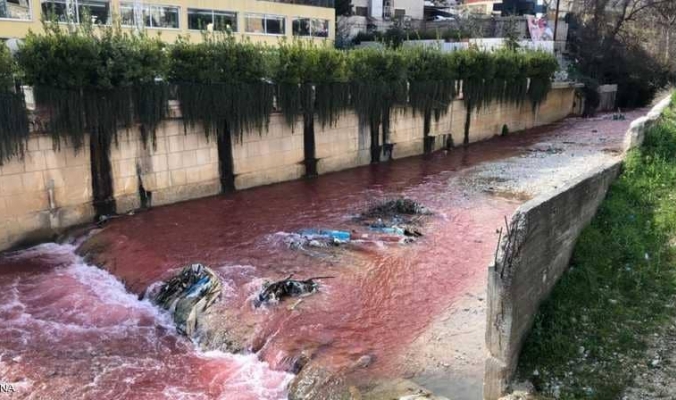 النهر الأحمر يثير عاصفة في لبنان