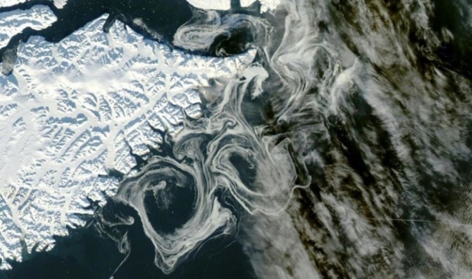 قنبلة مائية موقوتة.. زيادة معدل ذوبان جليد غرينلاند