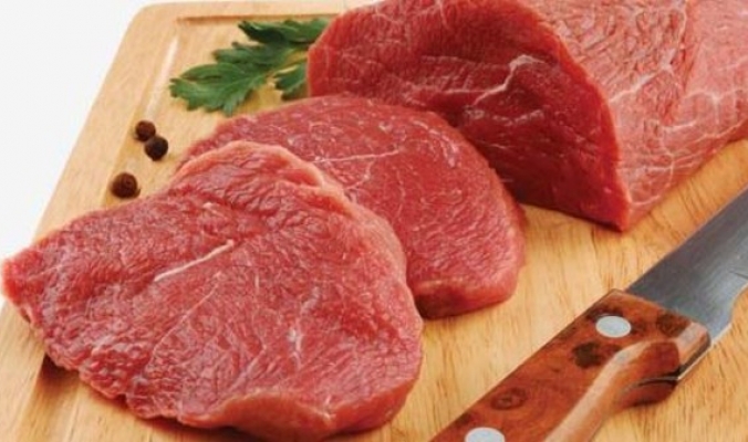 على عكس ما نعتقد.. ما يخرج من اللحم عند طهيه ليس دماً