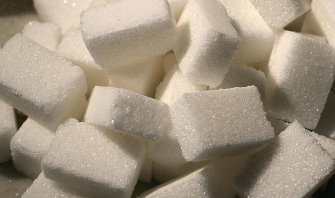 15 علامة تحذيرية تشير إلى تناولك الكثير من السكر