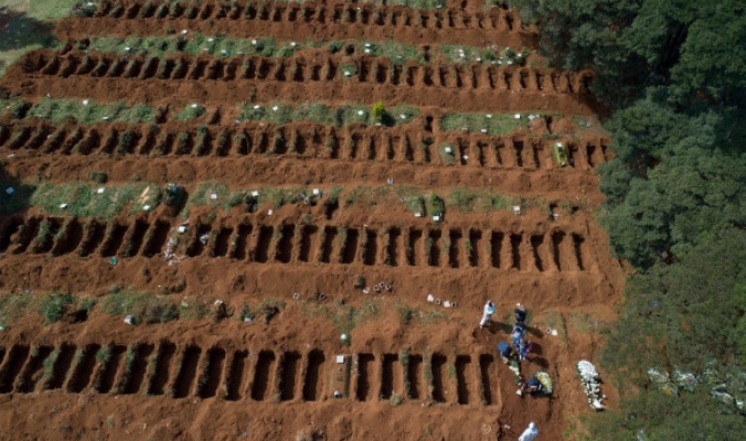 استعداداً للأسوأ.. صور مُخيفة لمقابر جماعية ضخمة لدفن ضحايا &quot;كورونا&quot; في البرازيل