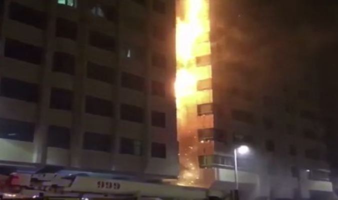 بالفيديو: حريقٌ آخر بأحد أبراج الإمارات الشاهقة