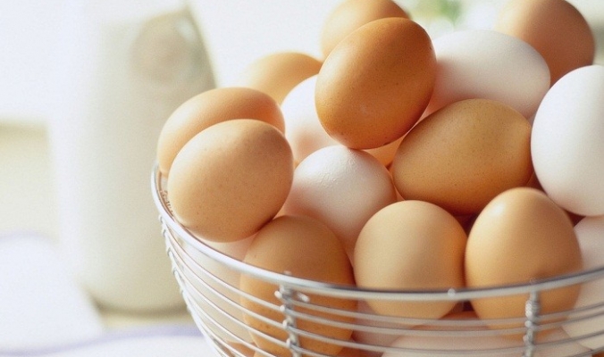ما هو الفرق بين البيض البني والبيض الأبيض؟