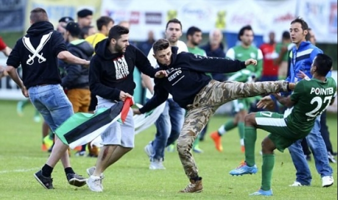 رفض العدوان على غزة يصل لملاعب كرة القدم