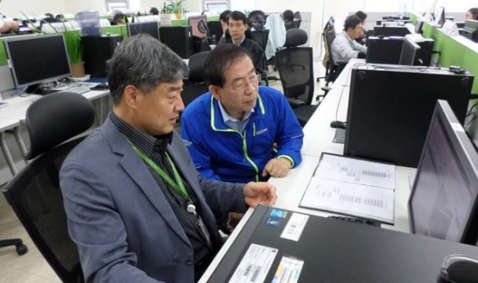 شركة تكنولوجيا كورية لا توظف إلا من هم فوق 55 عامًا!