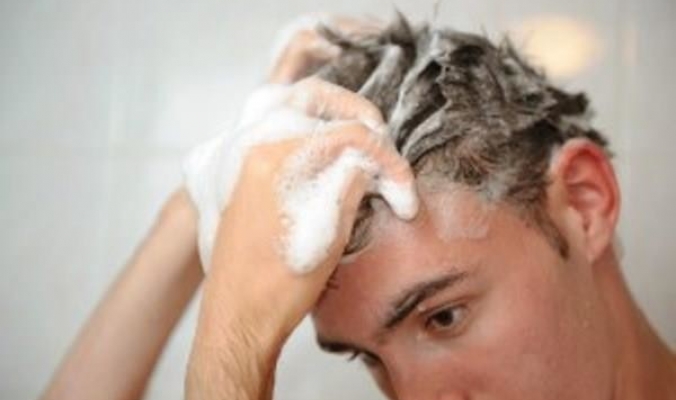 بعضها لا يُصدق رغم فعاليته... 5 بدائل طبيعية لغسل الشعر من دون شامبو