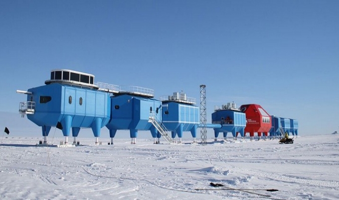 تصدع جليدي ضخم يخلي محطة أبحاث القطب الجنوبي